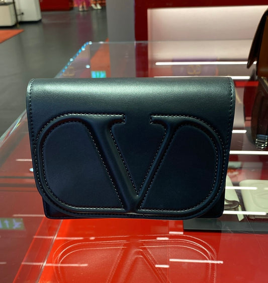 Valentino Pochette