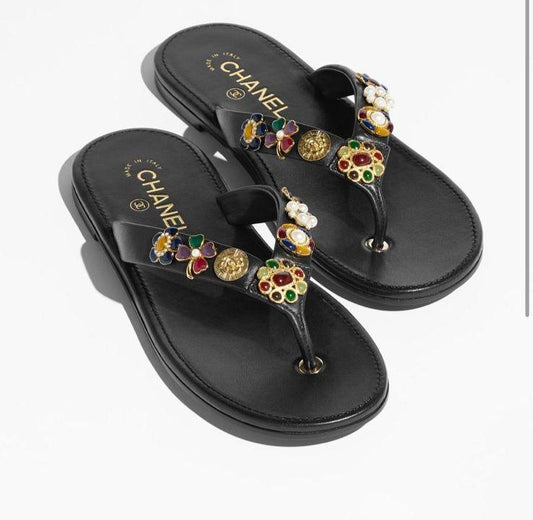Chanel slider